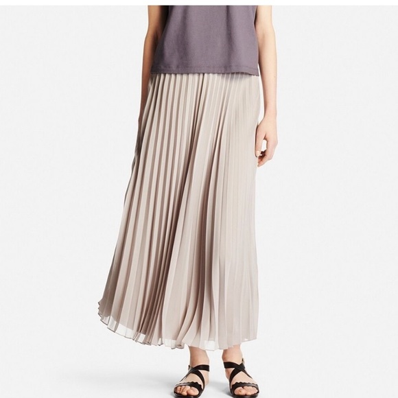 Uniqlo skirt - Picture 1 of 3